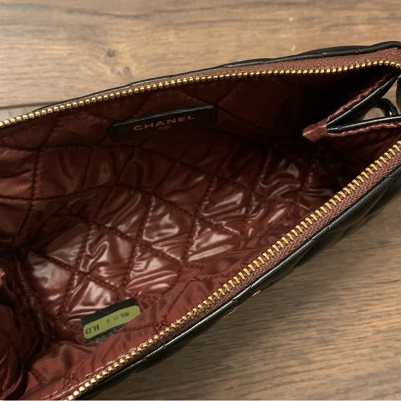 ❌SOLD❌ Chanel Black Quilted Lambskin Leather Classic Small CC Cosmetic Pouch Bag - Picture 13 of 16